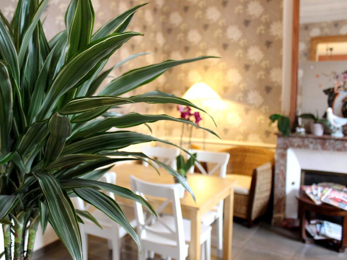 Illiers-Combray Hotel Les Aubepines מראה חיצוני תמונה