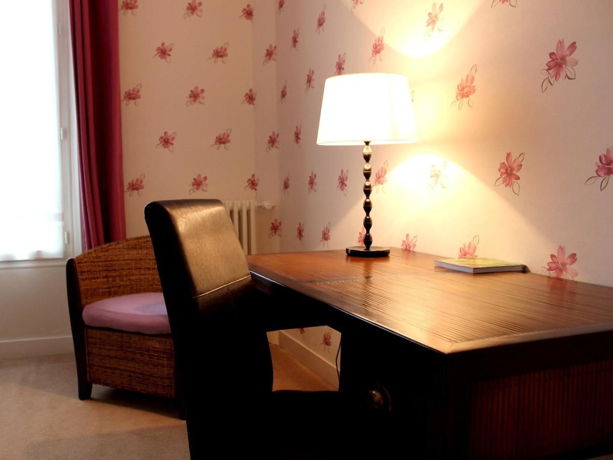 Illiers-Combray Hotel Les Aubepines מראה חיצוני תמונה