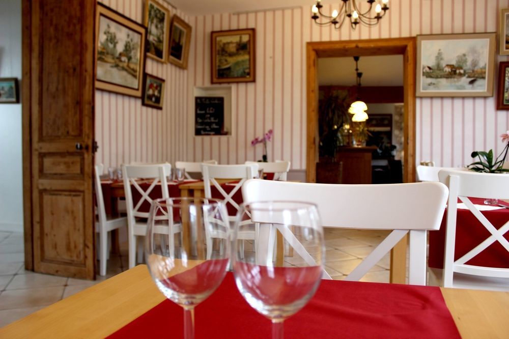 Illiers-Combray Hotel Les Aubepines מראה חיצוני תמונה